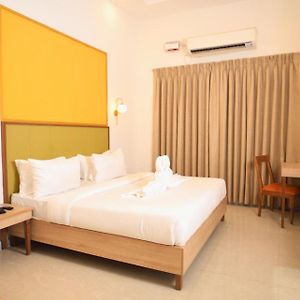 Kenth Hari Resort Dhaulpur By Shrigo Hotels